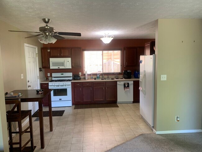 Foto del edificio - 184 Washington Mill Rd