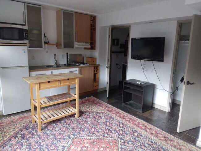 Foto del edificio - 3331 Dickens St