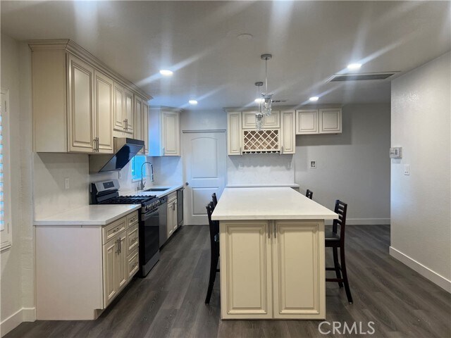 Foto del edificio - 729 N Soldano Ave