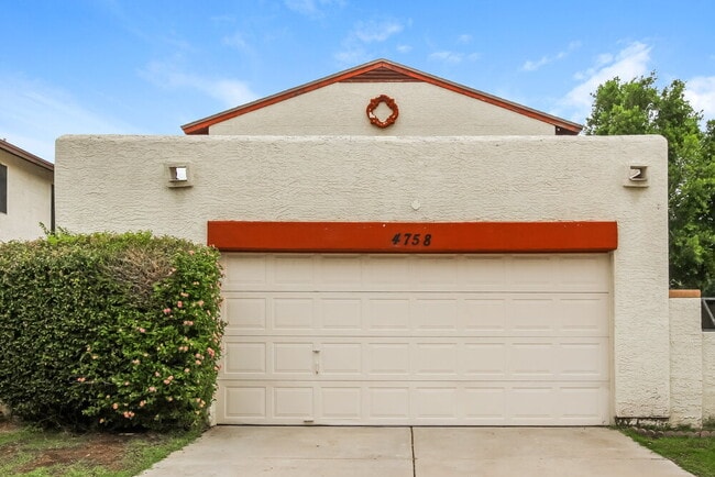 Building Photo - 4758 W Wahalla Ln