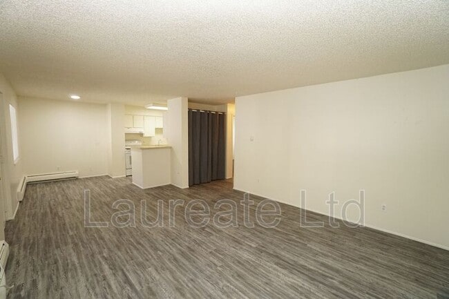 Photo - 2225 S Jasmine St Apartment