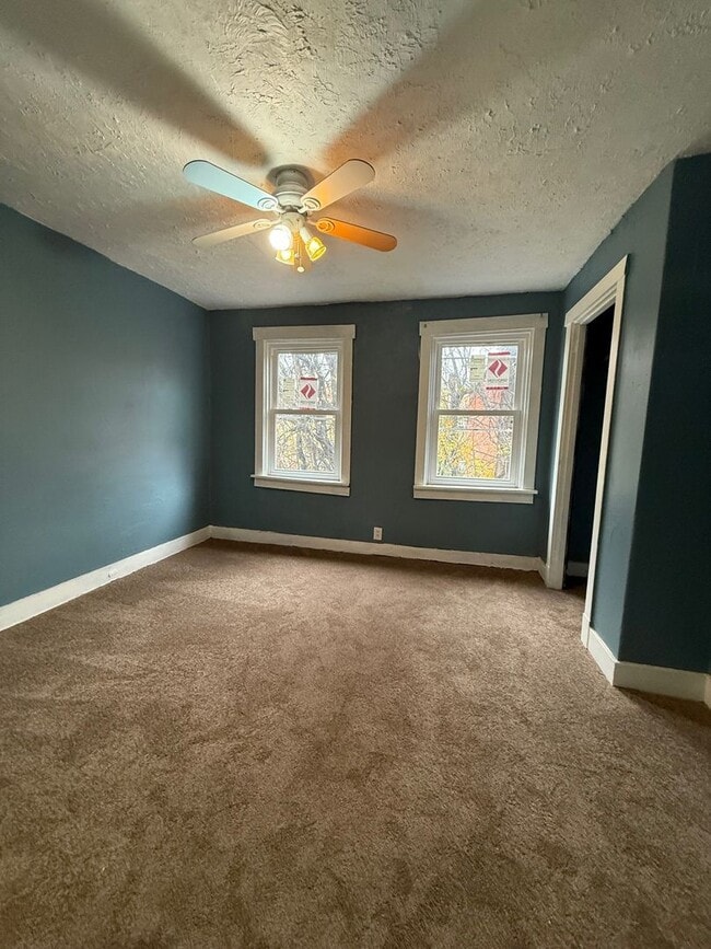 Foto del edificio - Charming 2-Bedroom Townhome in Lincoln-Larimer – Pittsburgh, PA