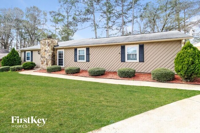 Foto del edificio - 816 Emerald Forest Cir SW