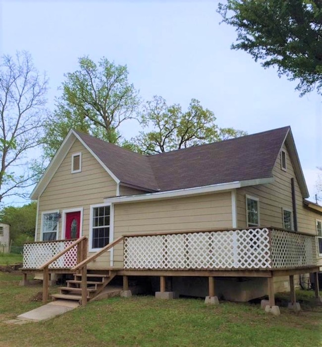 Building Photo - Sherman Duplexes