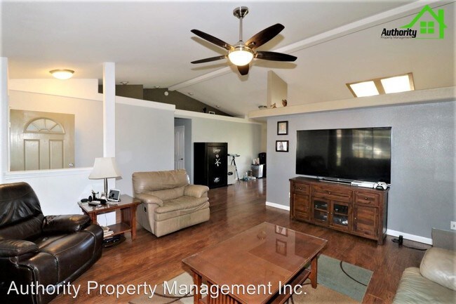 Foto del edificio - 4 br, 2 bath House - 4567 Alta Saga Dr