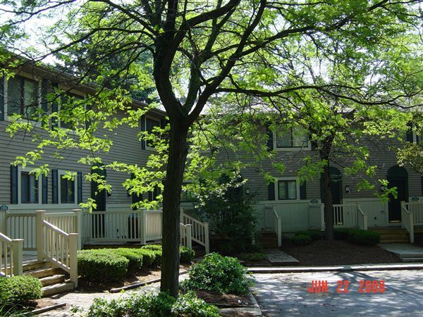 Building Photo - 2196 Regency Dr