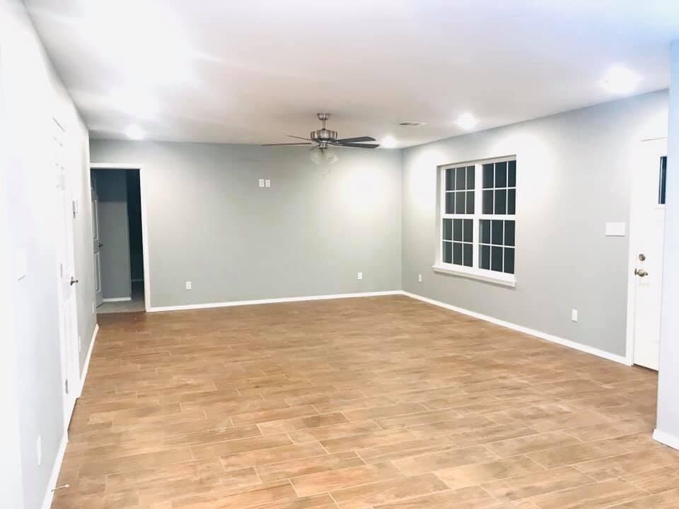 Building Photo - 601 W Eppler Rd