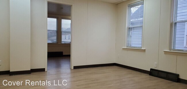 Building Photo - 2 br, 1.5 bath House - 1132 S Broadway