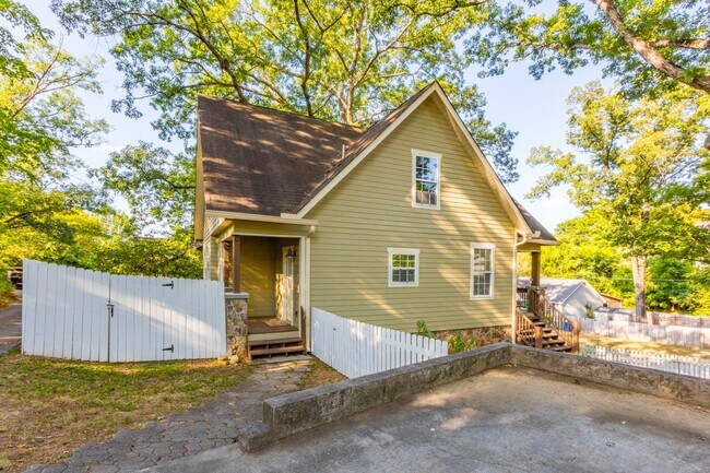 Foto del edificio - Adorable 3 bedroom home!