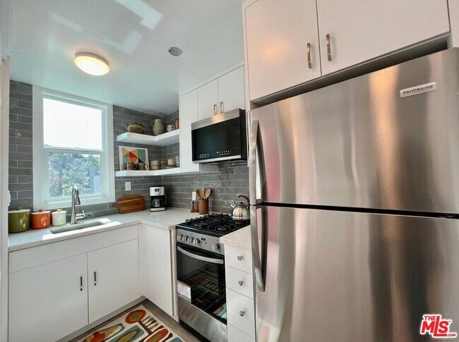 Foto del edificio - 1920 Preston Ave