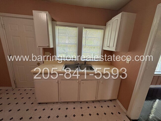 Building Photo - 7330 Kimberly Ave