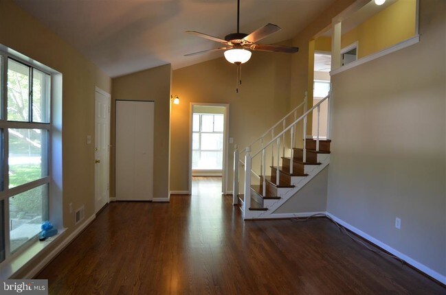 Building Photo - 4301 Sideburn Rd