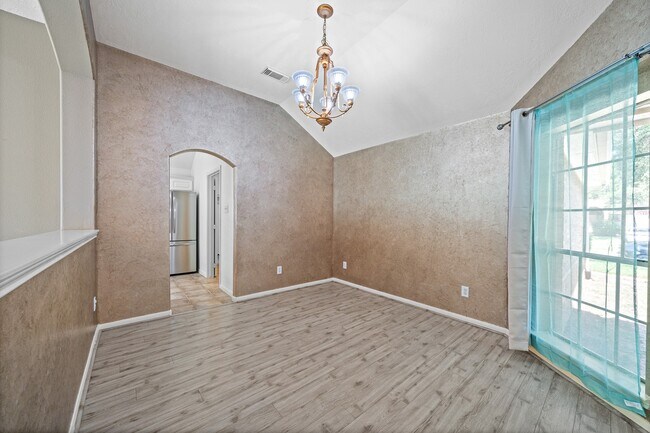 Foto del edificio - 12918 Stratford Mill Ln