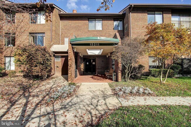 Foto del edificio - 15211 Elkridge Way