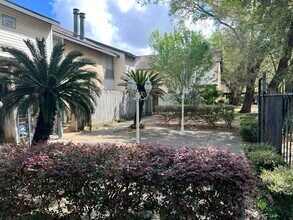 Building Photo - 7918 Prestwood Dr