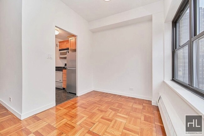 Building Photo - EAST 55 STREET