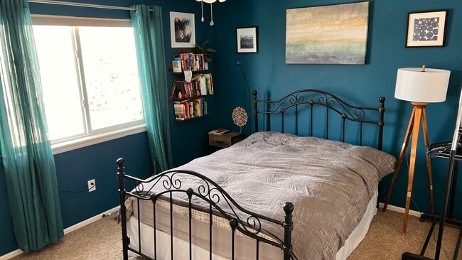 Guest room1 - 2633 Clarion Ln