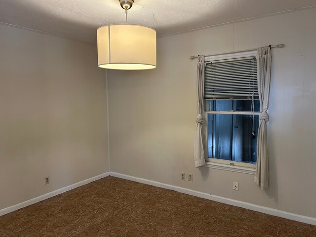 Building Photo - 1802 Vine St