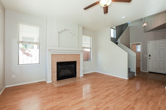 Foto del edificio - 9917 E Edgewood Ave