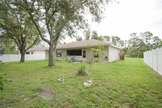 Building Photo - 4913 Cromey Rd