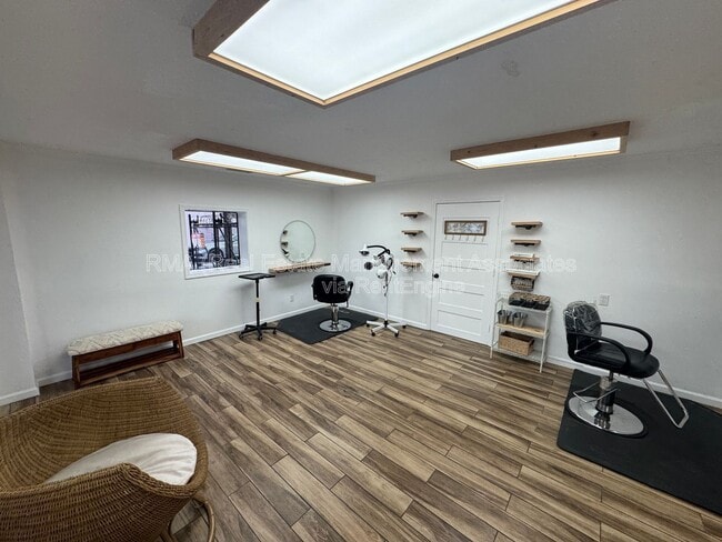 Foto del edificio - 1731 Newnan Rd