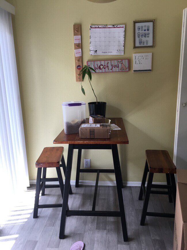 Breakfast Room (Dine-in Kitchen) - 11318 Ohio Ave