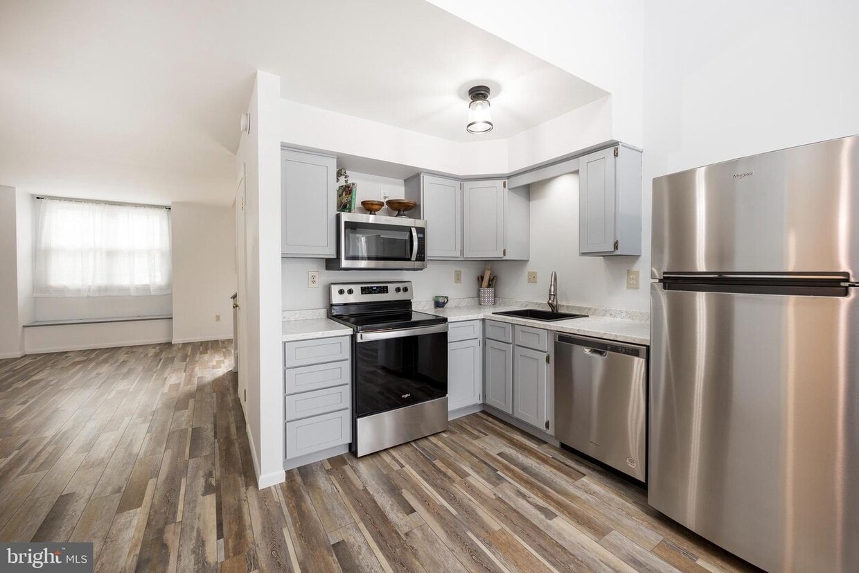 Foto principal - 2402 Bridgewater Ct