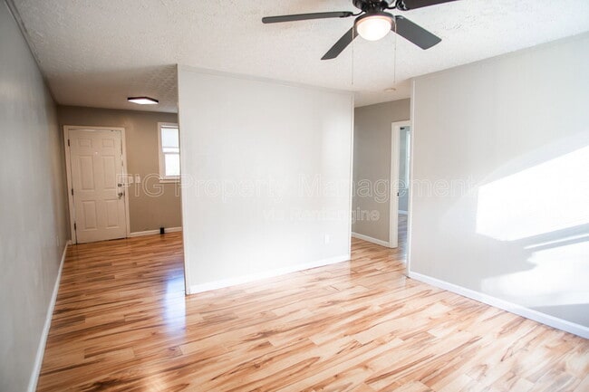Photo - 1418 Chicago Ave Apartment