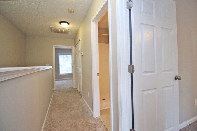 Foto del edificio - PRE-LEASING for 2026 3 Bedroom, 2.5 bath -...