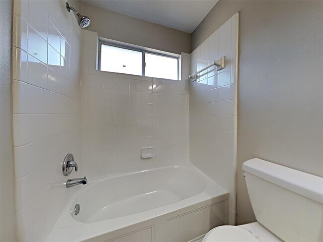 Foto del edificio - 22238 Queenbury Hills Dr