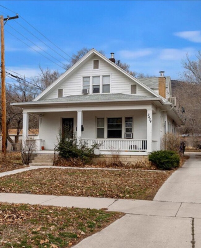 Building Photo - 2424 Jackson Ave