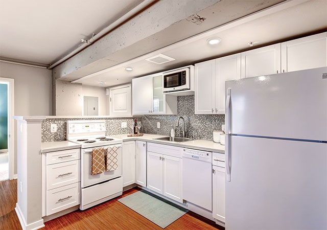 Model Kitchen - Avenue 8 at Mayfair