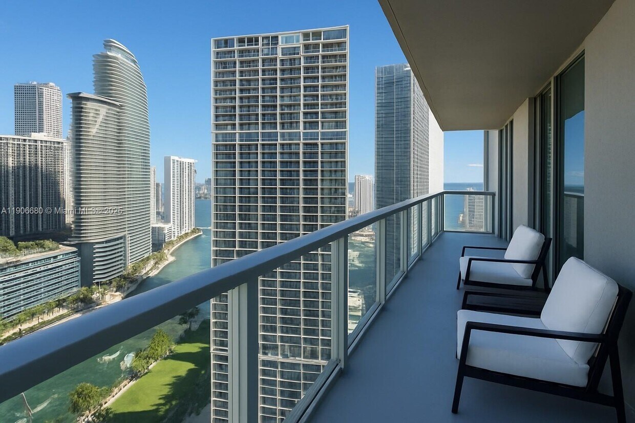 Foto principal - 500 Brickell Ave