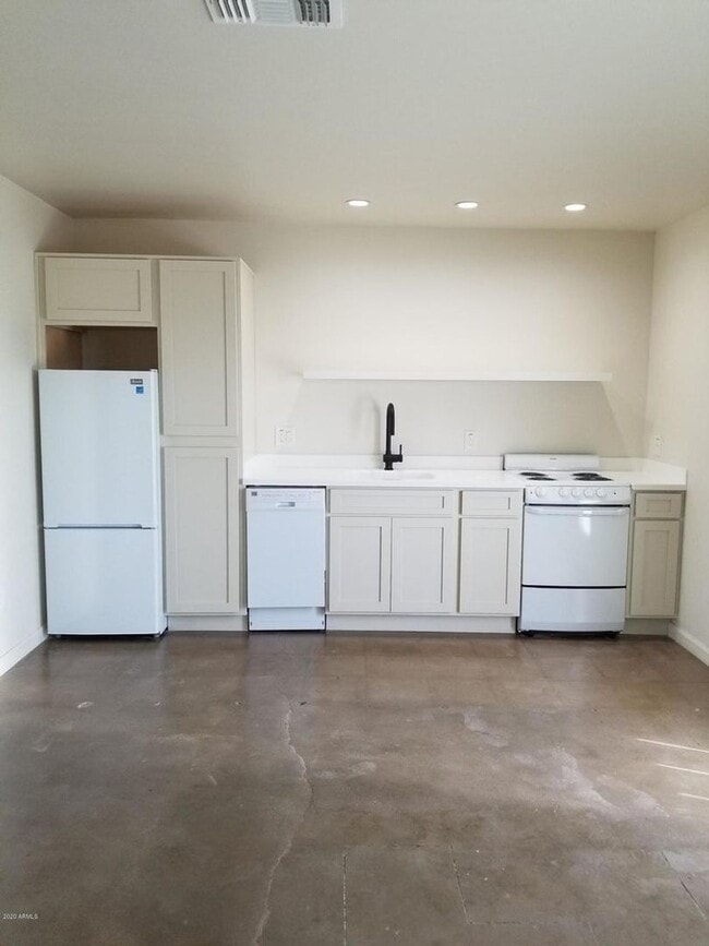 Building Photo - Garfield District Rental