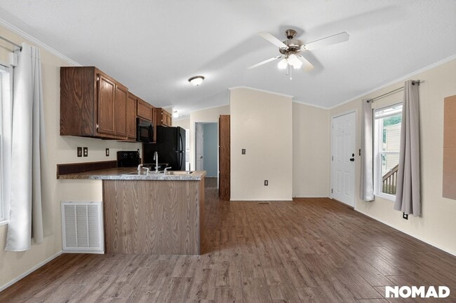 Foto del edificio - 4206 Pine Ln