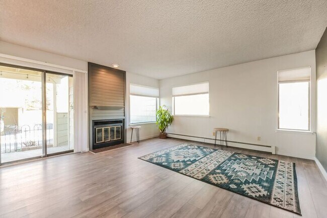 Foto del edificio - 6844 Countryside Ln