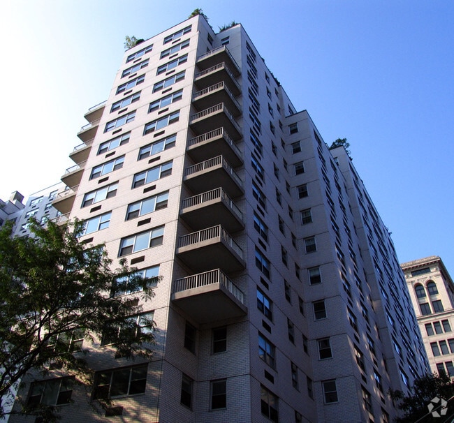 Building Photo - Stewart House Apartments