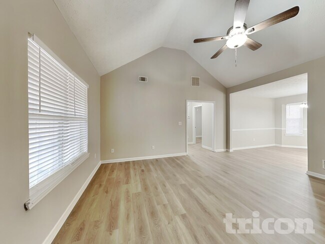 Building Photo - 210 Baxter Ln