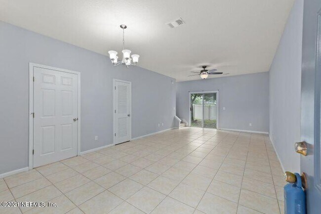 Foto del edificio - 631 Scrub Jay Dr