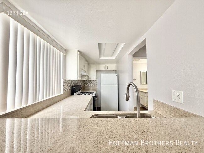 Foto del edificio - 3759 S Canfield Ave