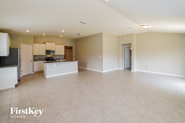 Foto del edificio - 51 Rivertown Rd