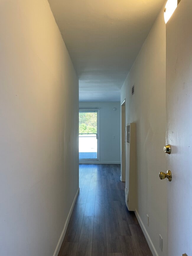 Foto del edificio - Westwood Plaza Apartments