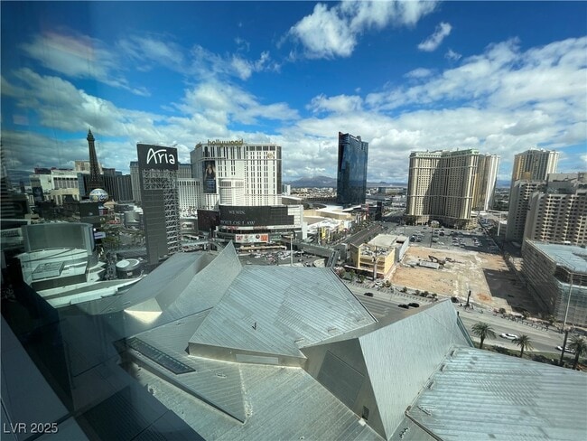 Building Photo - 3722 S Las Vegas Blvd