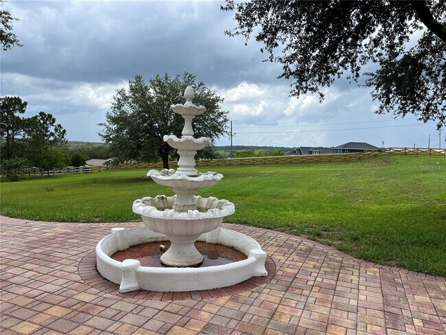 Foto del edificio - 11344 Lake Montgomery Blvd