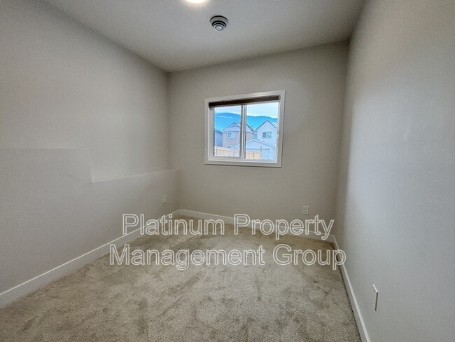 Building Photo - 380 Lawthorn Wy SE