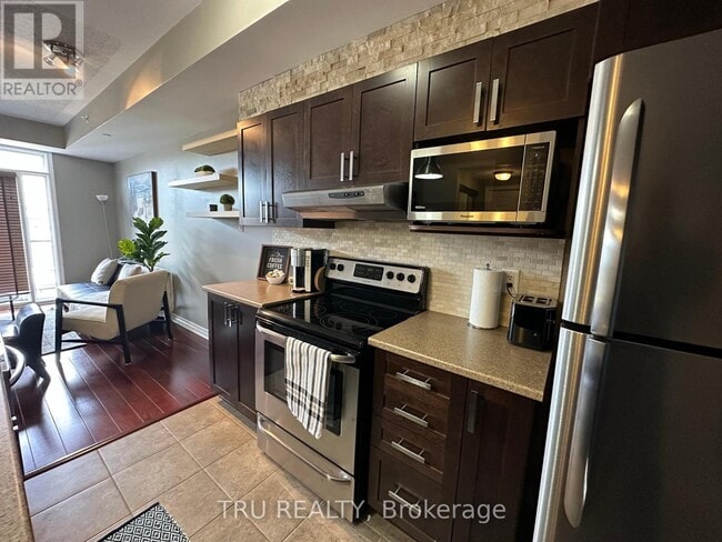 Building Photo - 298-298 Glenroy Gilbert Dr