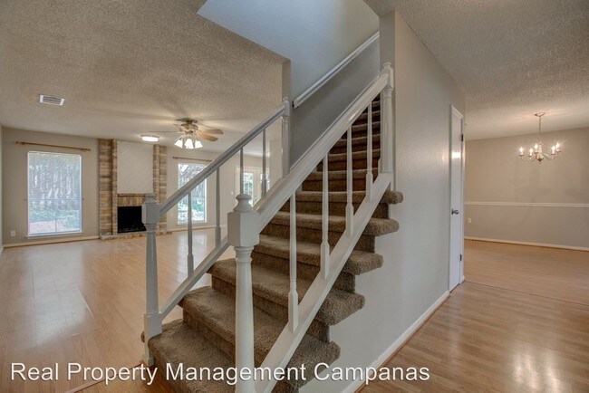 Building Photo - 4 br, 2.5 bath House - 16522 Fox Den