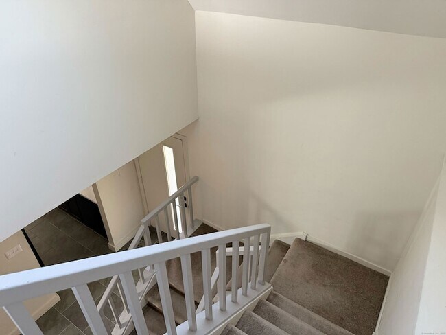 Building Photo - 115 Montoya Dr