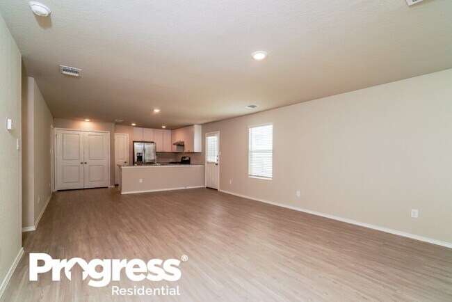 Building Photo - 6463 Cibolo Springs