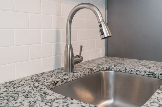 Building Photo - 12806 Portulaca Dr